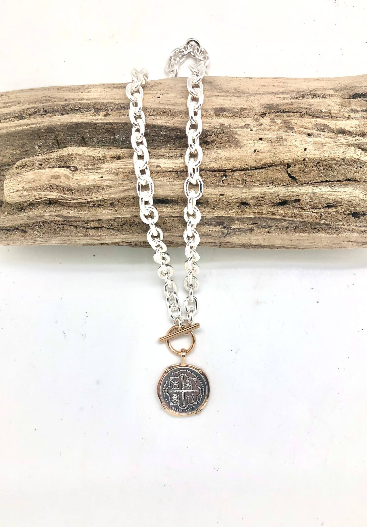Rant & Rave Classic - Necklace Alloy Plated Silver LInk Chain w/Cross Charm 18”
