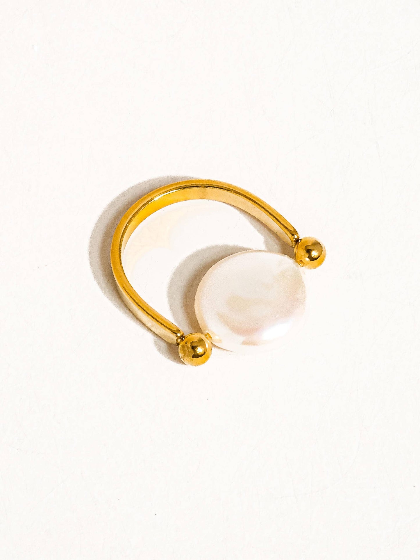 Flânerie by MAIQ - Déodat 18K Gold Non-Tarnish Baroque Pearl Ring: Yellow Gold