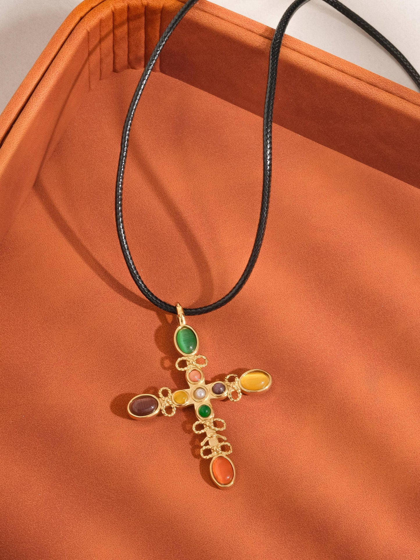 Flânerie by MAIQ - Chase 18K Gold Non-Tarnish Multi Stone Cross Necklace: Yellow Gold