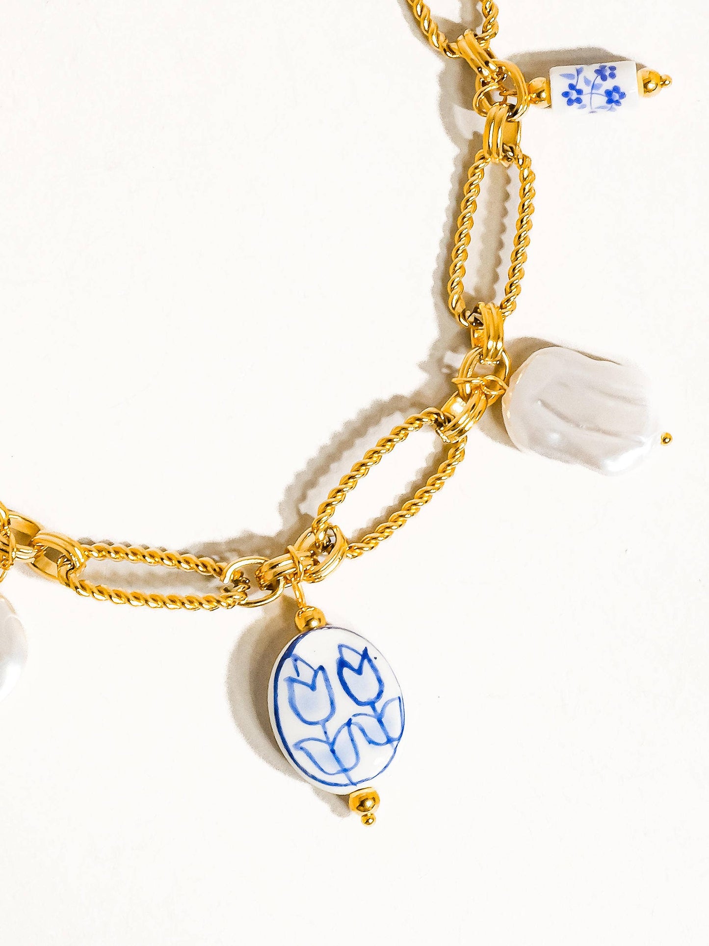 Flânerie by MAIQ - Riela 18K Gold Non-Tarnish Ceramic Floral Chain Necklace: Blue