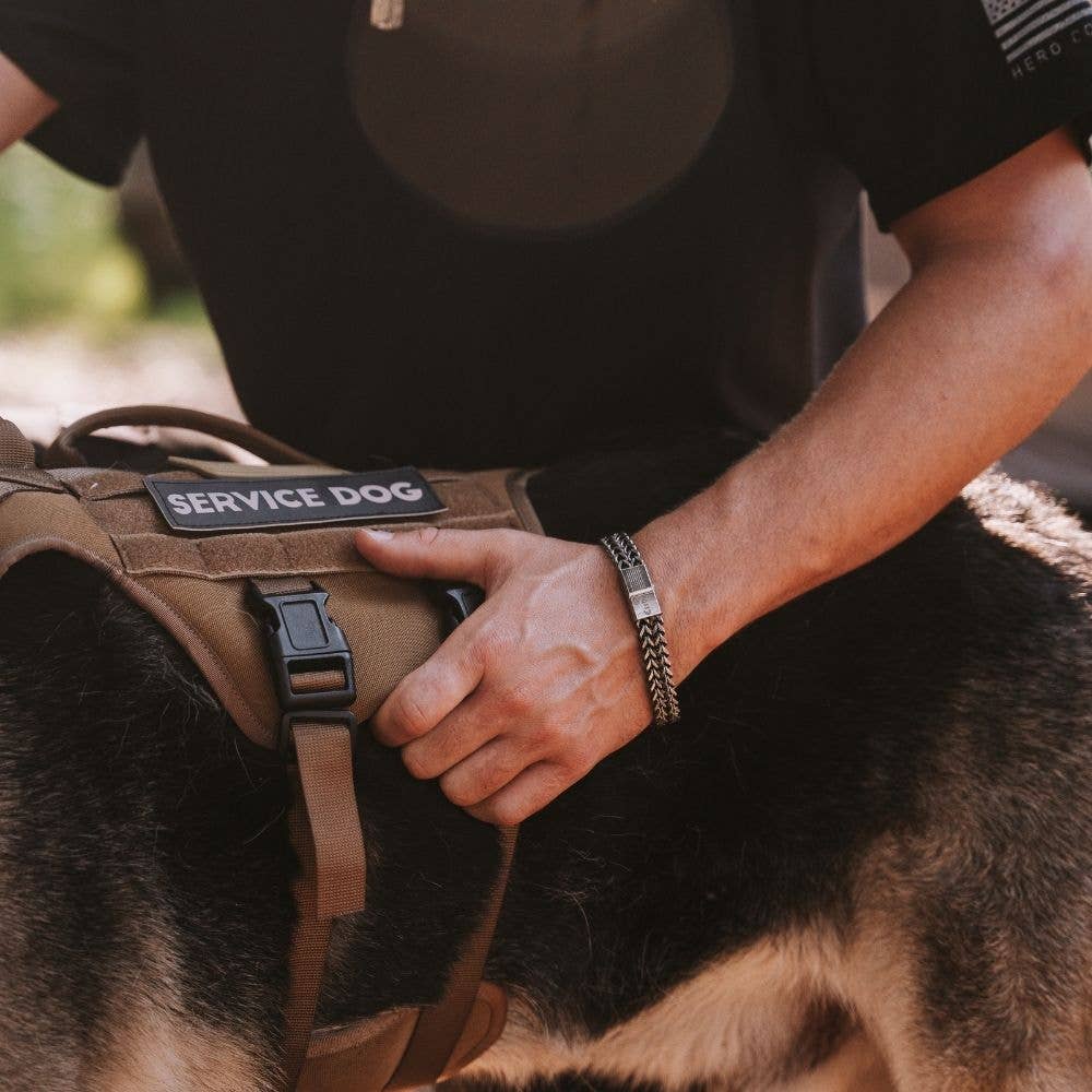 The Hero Company - The Hero Company- Knight's Creed BELIEVE Credo Bracelet: Helps Pair Veterans with Service or Shelter Dogs- Faire