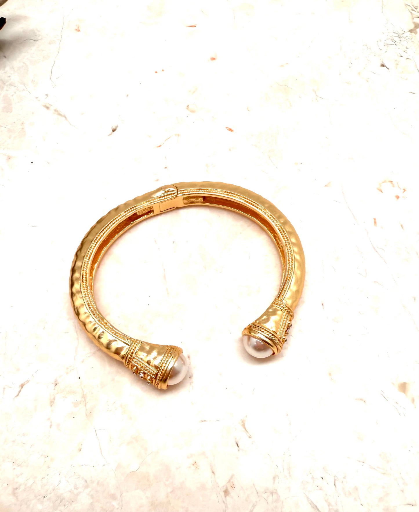 Rant & Rave Classic - Bracelet Cuff Spring w/GlassPearl AlloyPlated Matte Gold7-8’