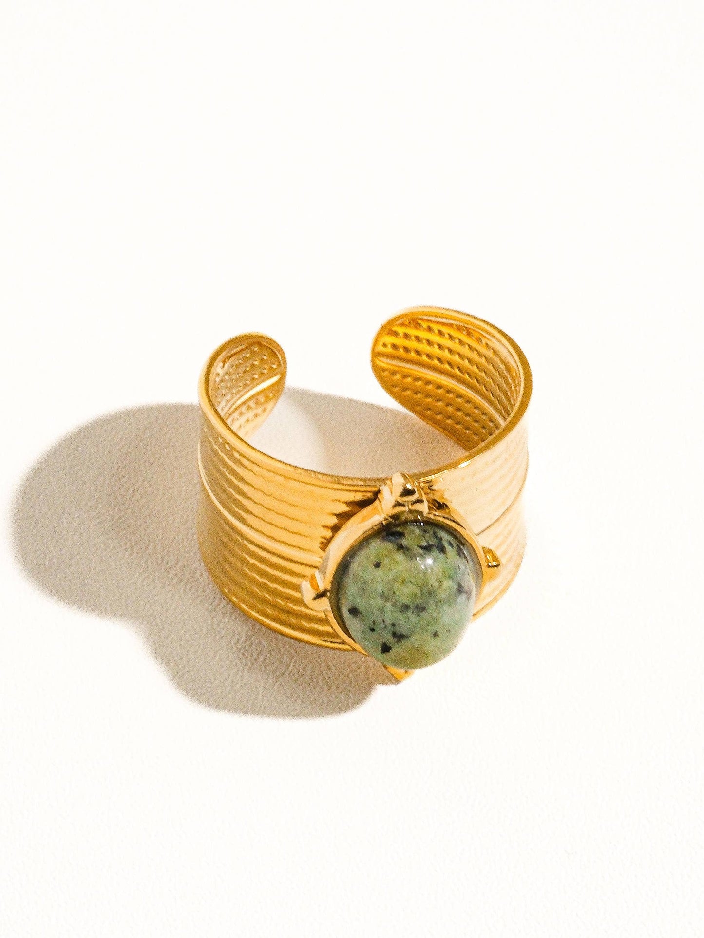 Flânerie by MAIQ - Oasis 18K Gold Non-Tarnish Stone Bold Adjustable Ring: Green