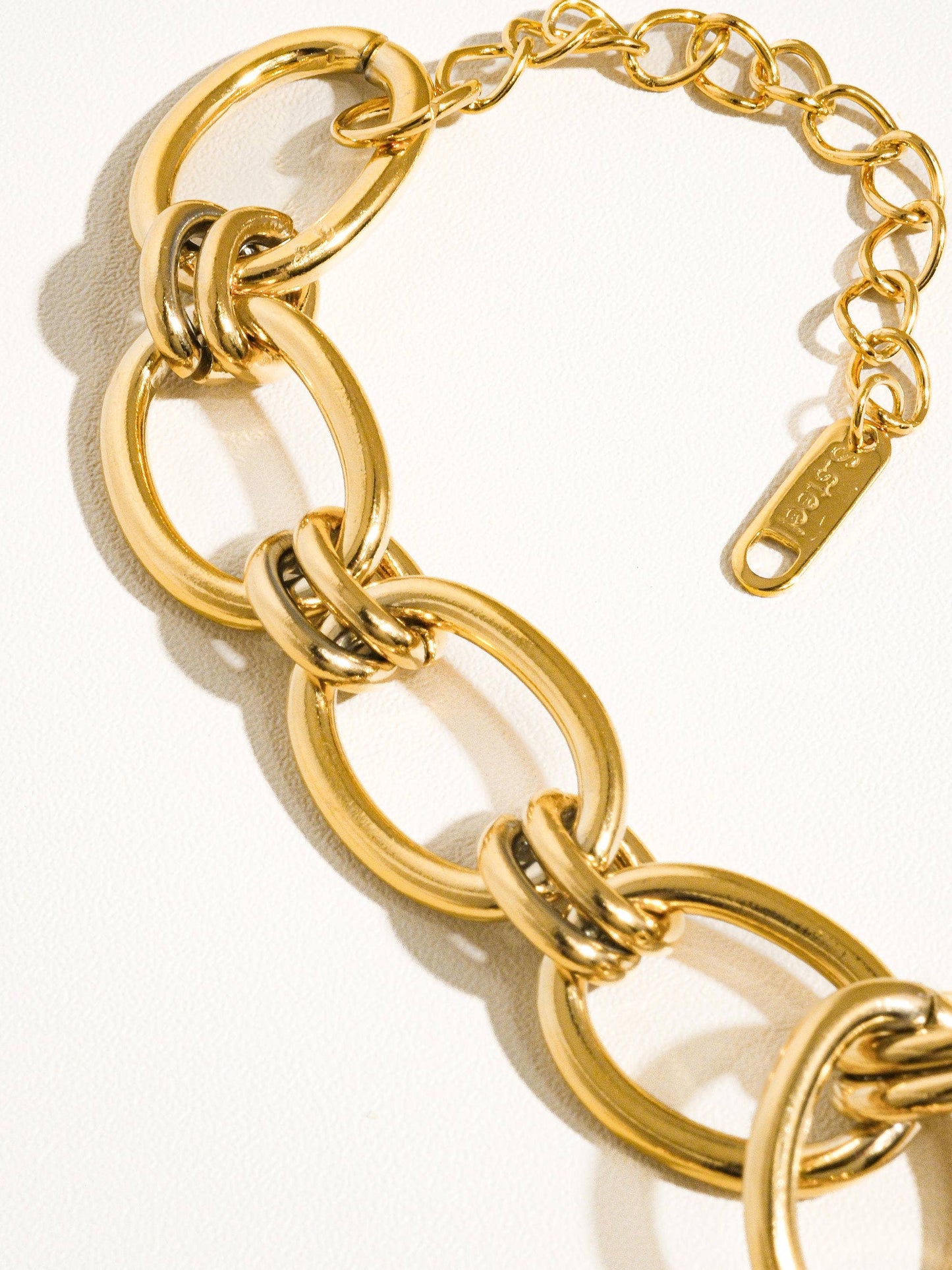 Flânerie by MAIQ - Tila 18K Gold Non-Tarnish Bold Chain Bracelet: Yellow Gold