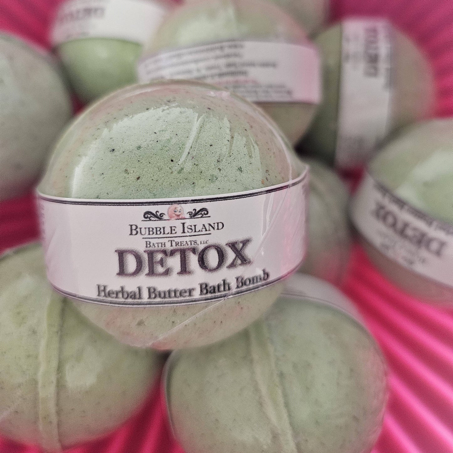 Bubble Island Bath Treats - Bath Bomb - Detox