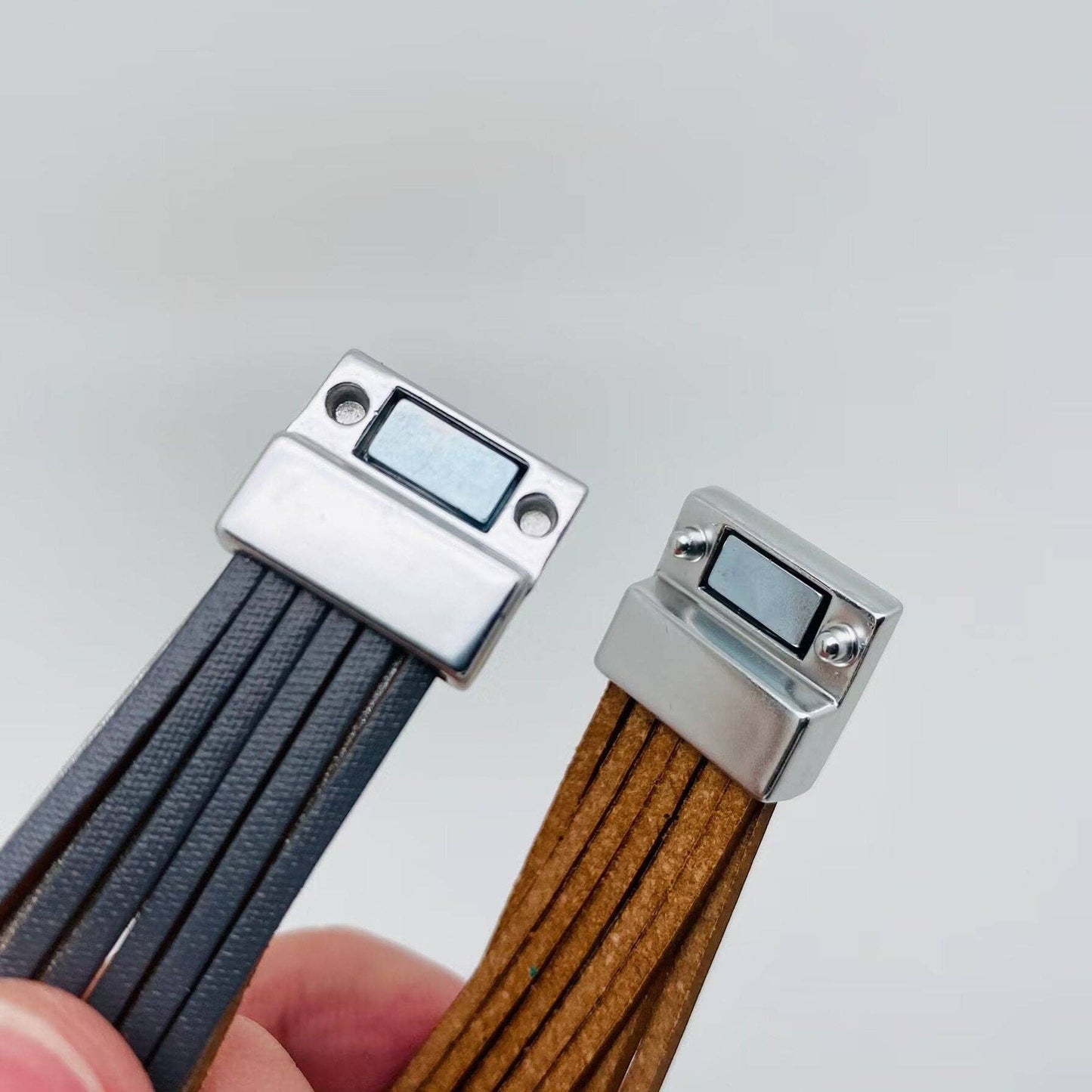 Mio Queena - 2 Colors PU Leather Bracelet with Magnetic Buckle
