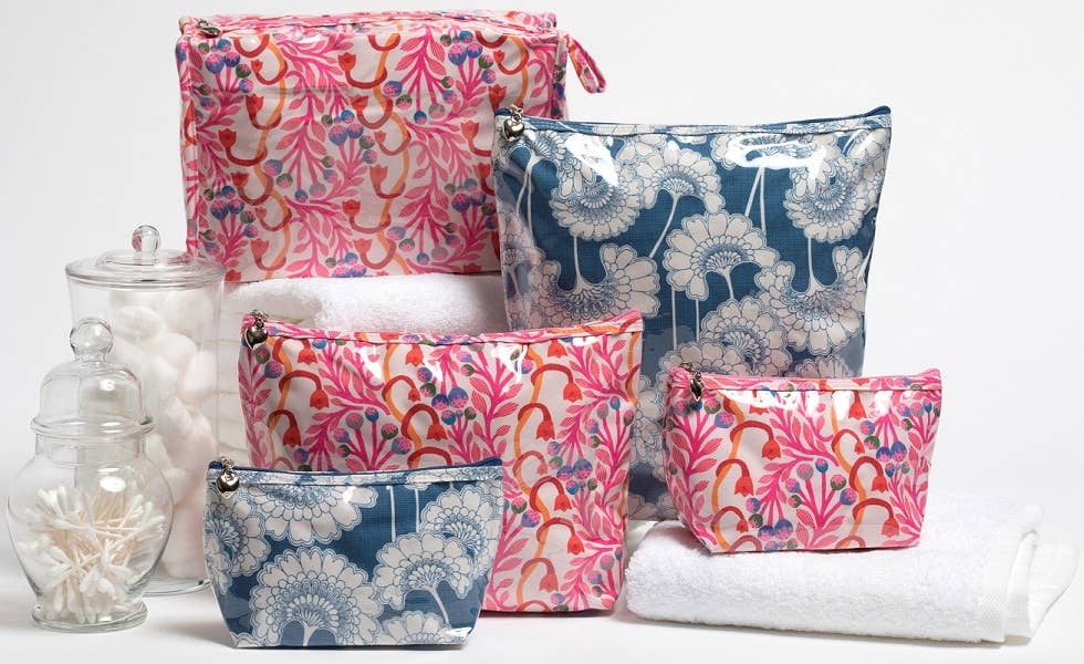 Jacaranda Living - Cosmetic Bag (Small) - Strawberry Vine (Pink)