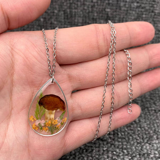 Mio Queena - Dried Flower Mushroom Drop Charm Necklace - PDF