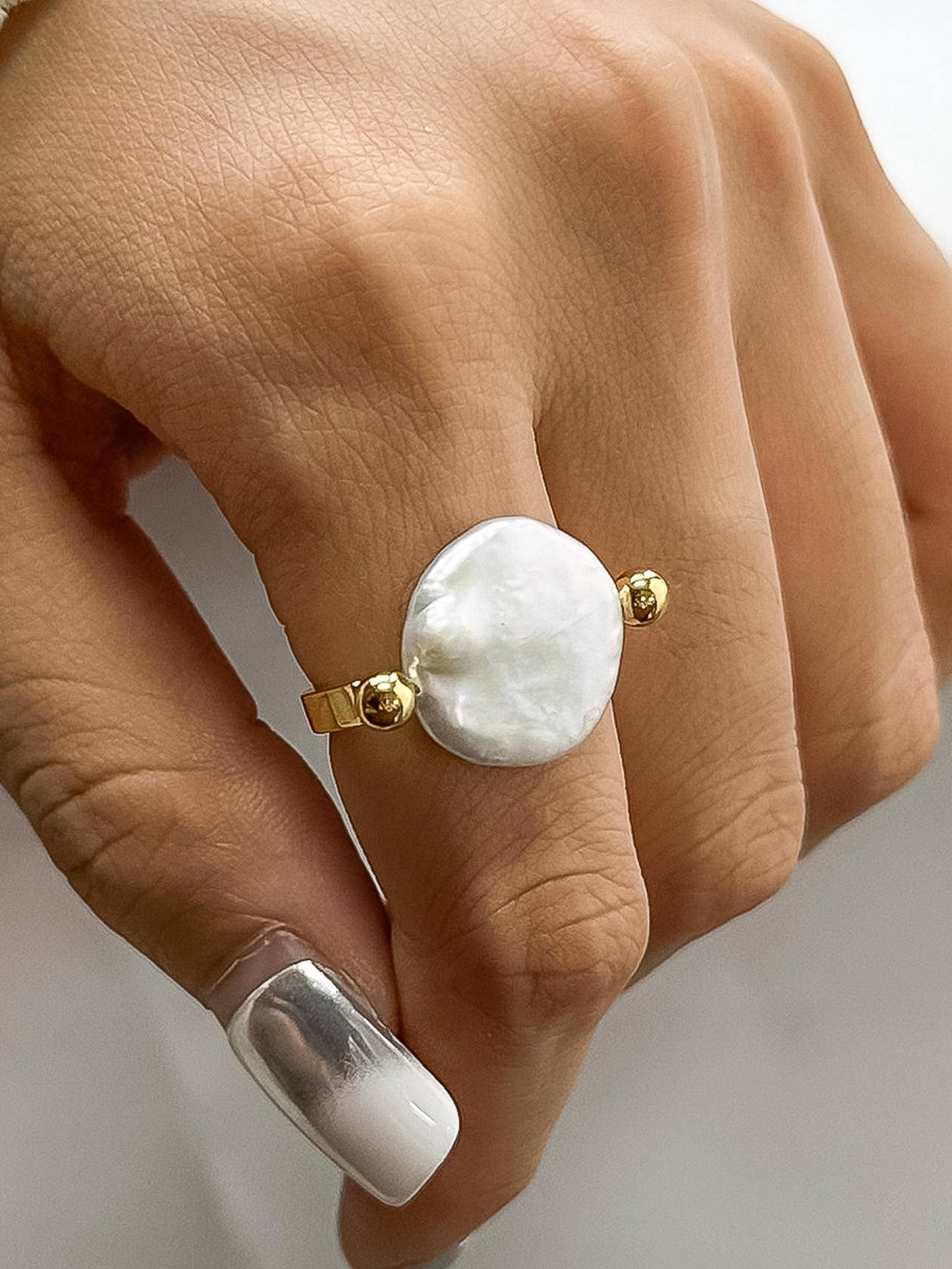 Flânerie by MAIQ - Déodat 18K Gold Non-Tarnish Baroque Pearl Ring: Yellow Gold
