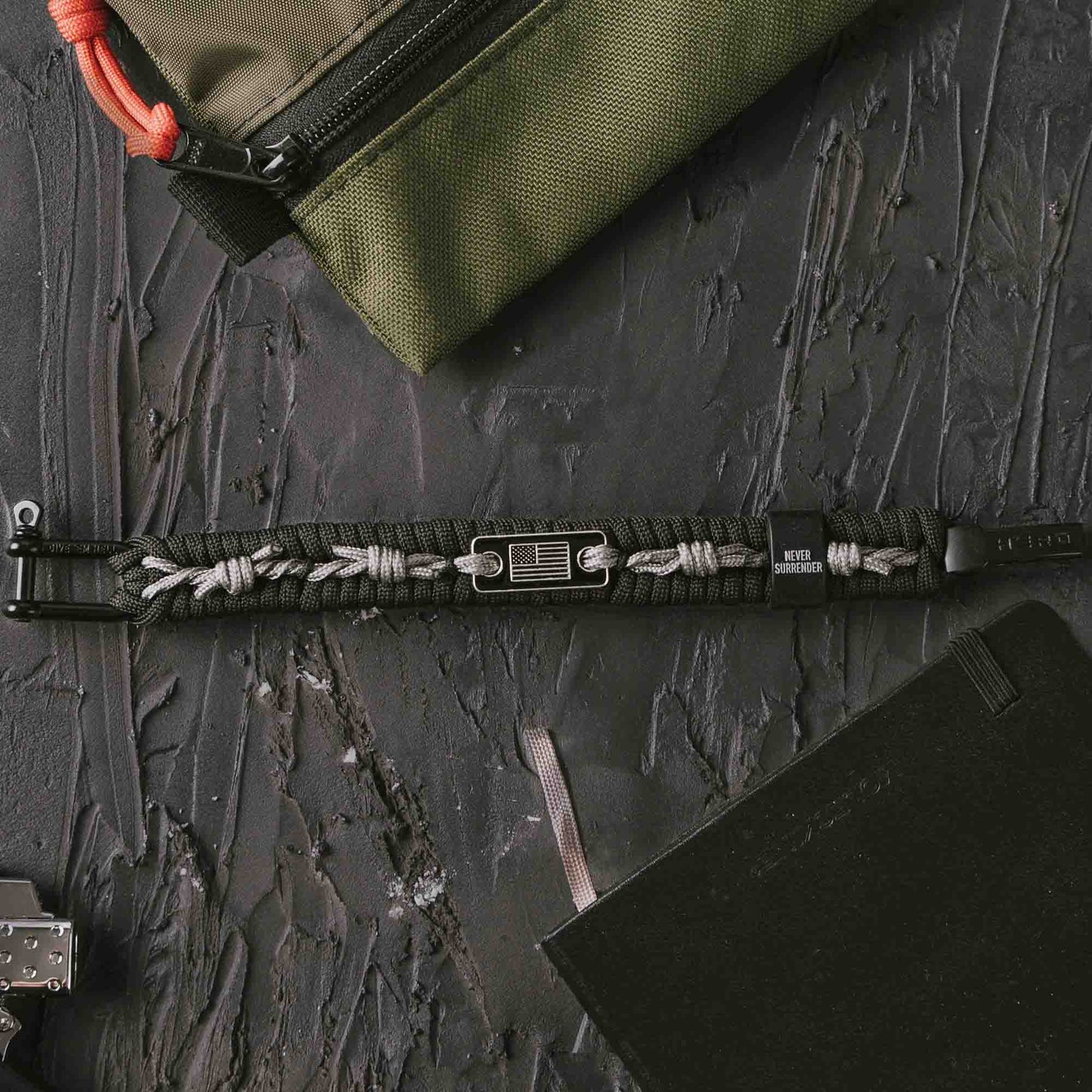 The Hero Company- Never Surrender Barbed Wire Paracord Bracelet: Helps Pair Veterans With A Service Dog Or Shelter Dog- Faire