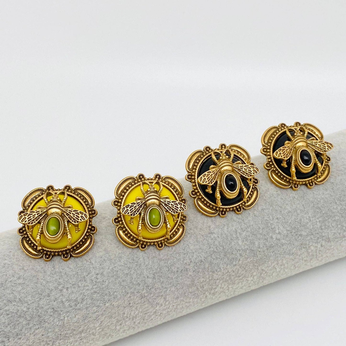 Vintage Cat's Eye Stone Bee Post Stud Earrings: Black