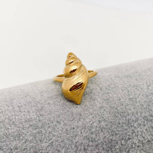 Mio Queena - Texture Design 18K Gold Plated Conch Ring - FGS