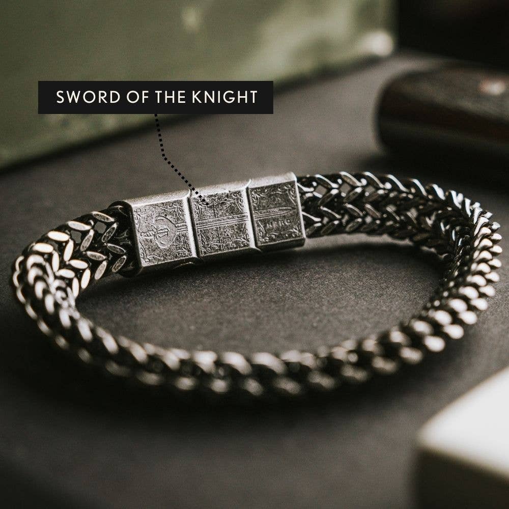The Hero Company - The Hero Company- Knight's Creed BELIEVE Credo Bracelet: Helps Pair Veterans with Service or Shelter Dogs- Faire