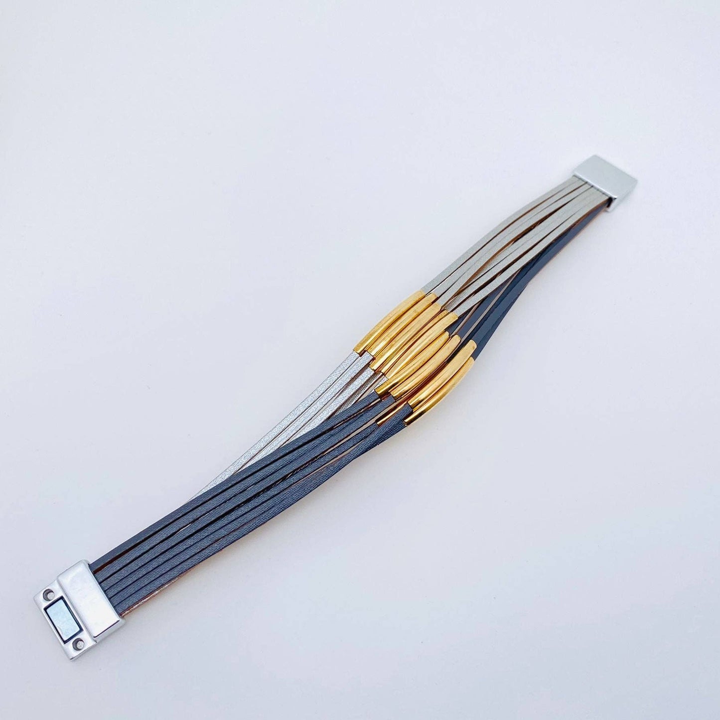 Mio Queena - 2 Colors PU Leather Bracelet with Magnetic Buckle