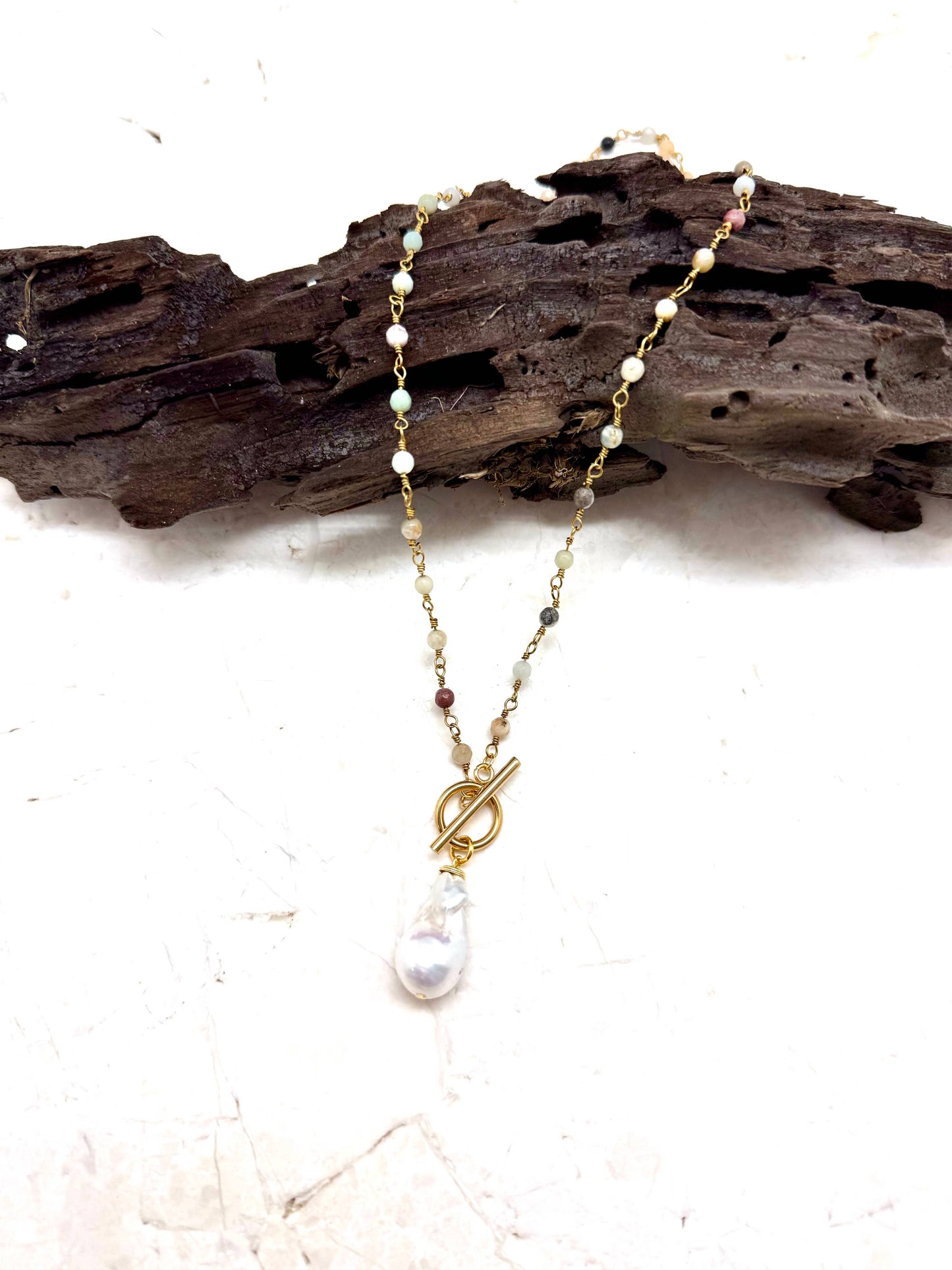 Rant & Rave Classic - Necklace Amazonite Gold Chain w/Baroque Pearlw/Toggle 18”