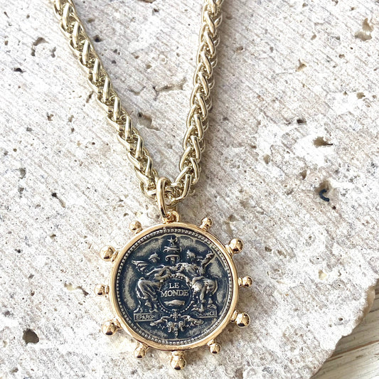 French Coin Queen England trendy handmade jewelry boutique: Le monde