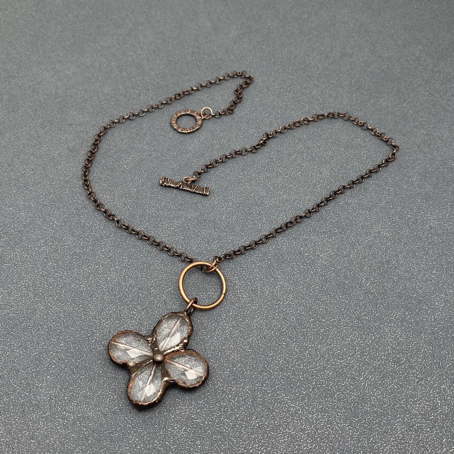 Mio Queena - Irregular Four-leaf Clover Shape Crystal Necklace | OT buckl
