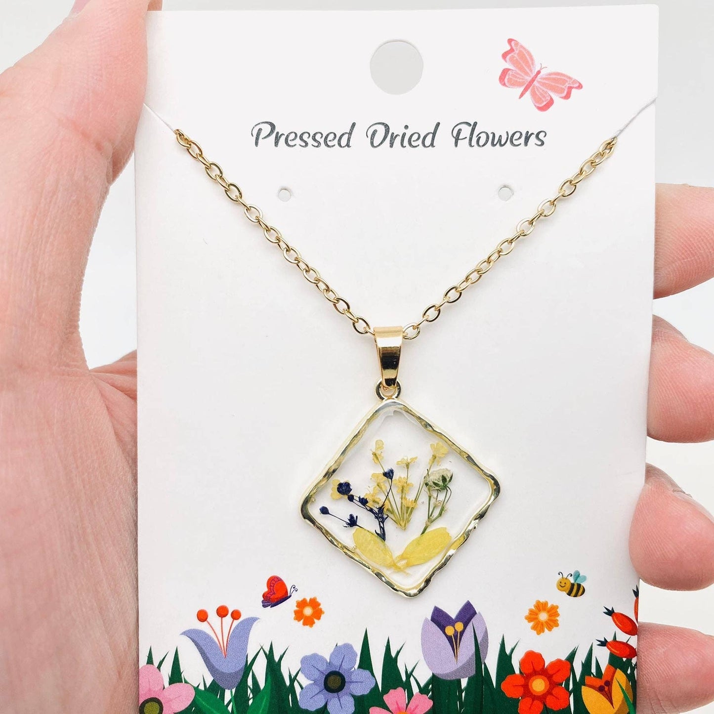 Mio Queena - Floral Square Pendant Pressed Dried Flowers Necklace - PDF: Baby’s Breath & Caspia & Queen Anne's Lace