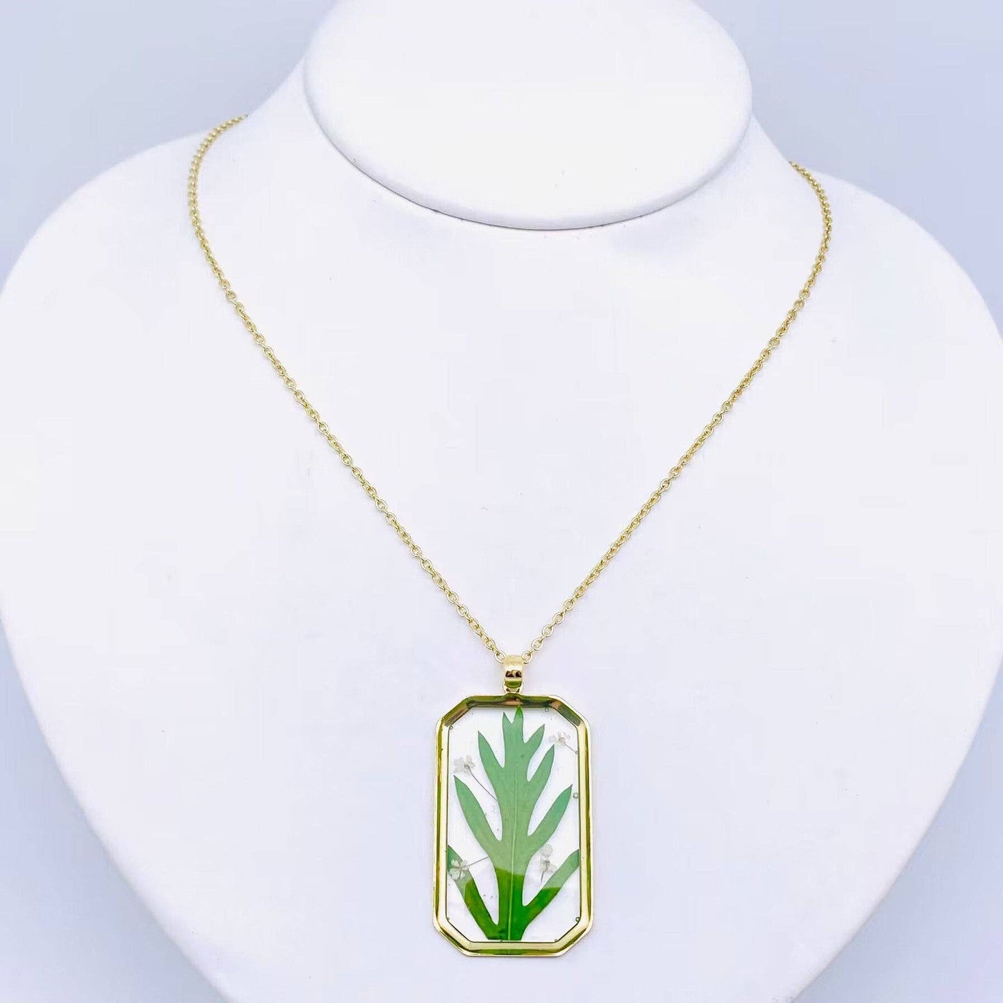 Mio Queena - Fern Leaf Pressed Dried Plant Pendant Necklace - PDF