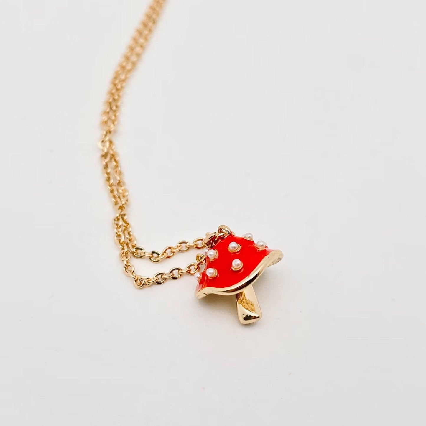 Mio Queena - Mini Red Enamel Mushroom Pendant Necklace