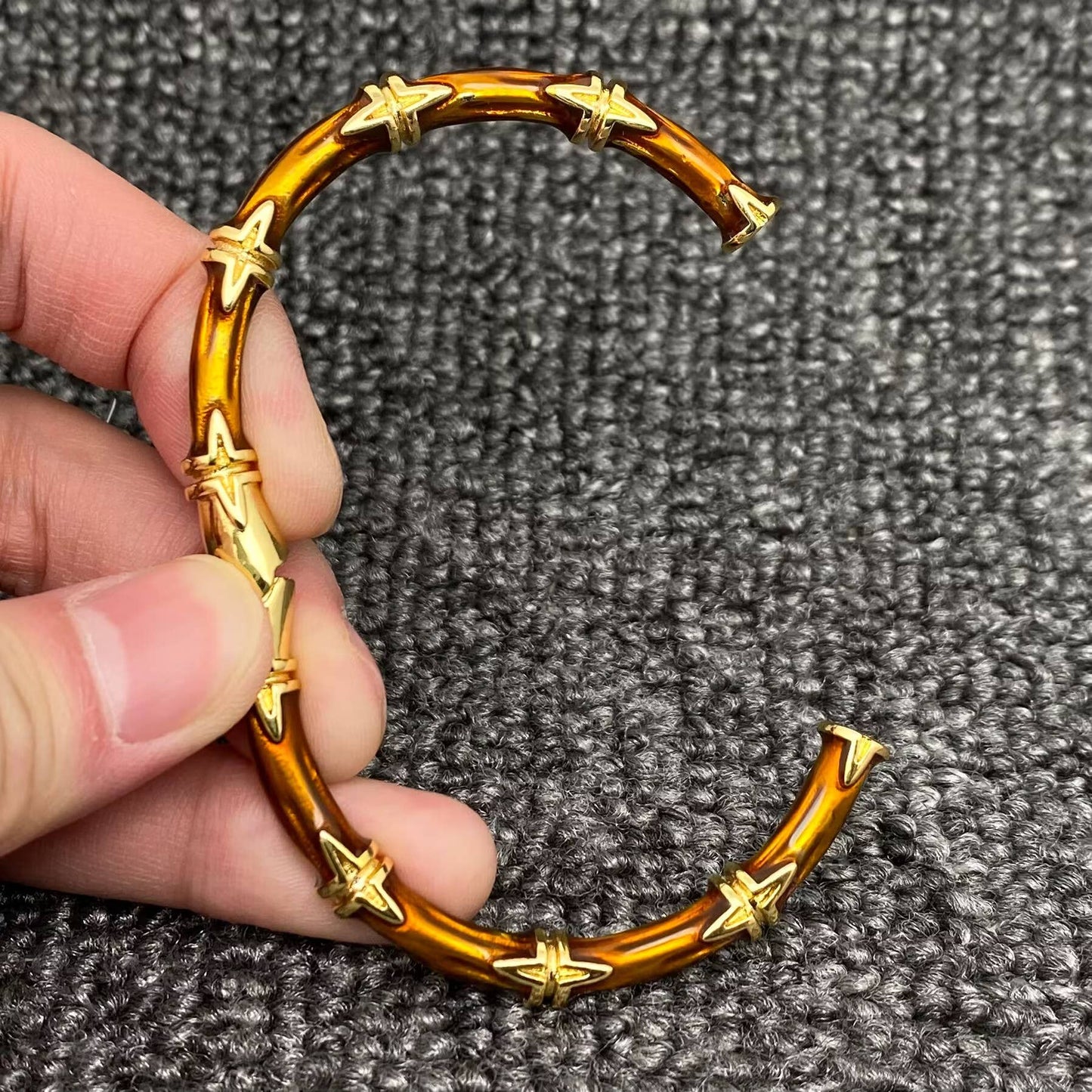 Mio Queena - Vintage Brown Enamel 18K Gold Plated Opening Cuff Bangle