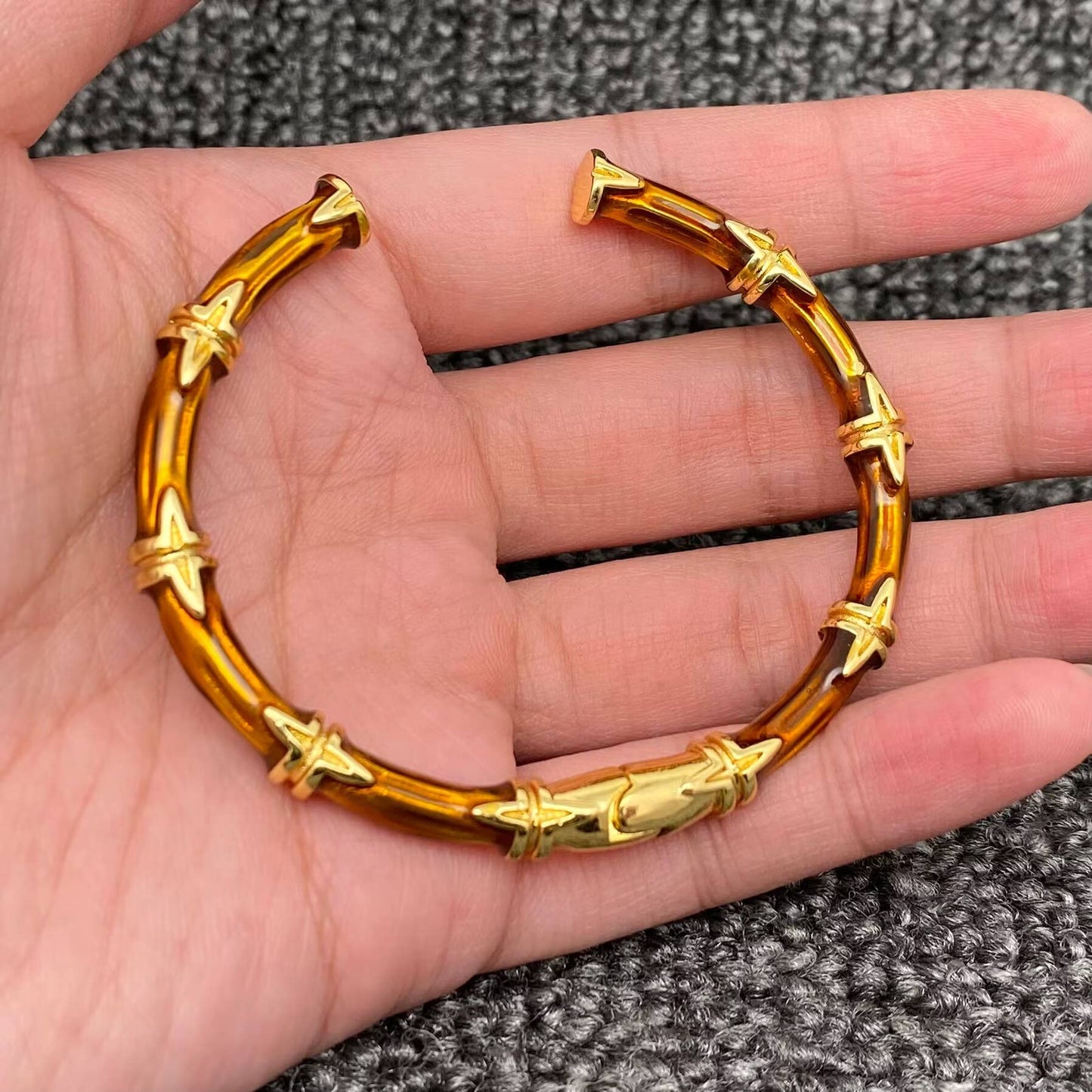 Mio Queena - Vintage Brown Enamel 18K Gold Plated Opening Cuff Bangle